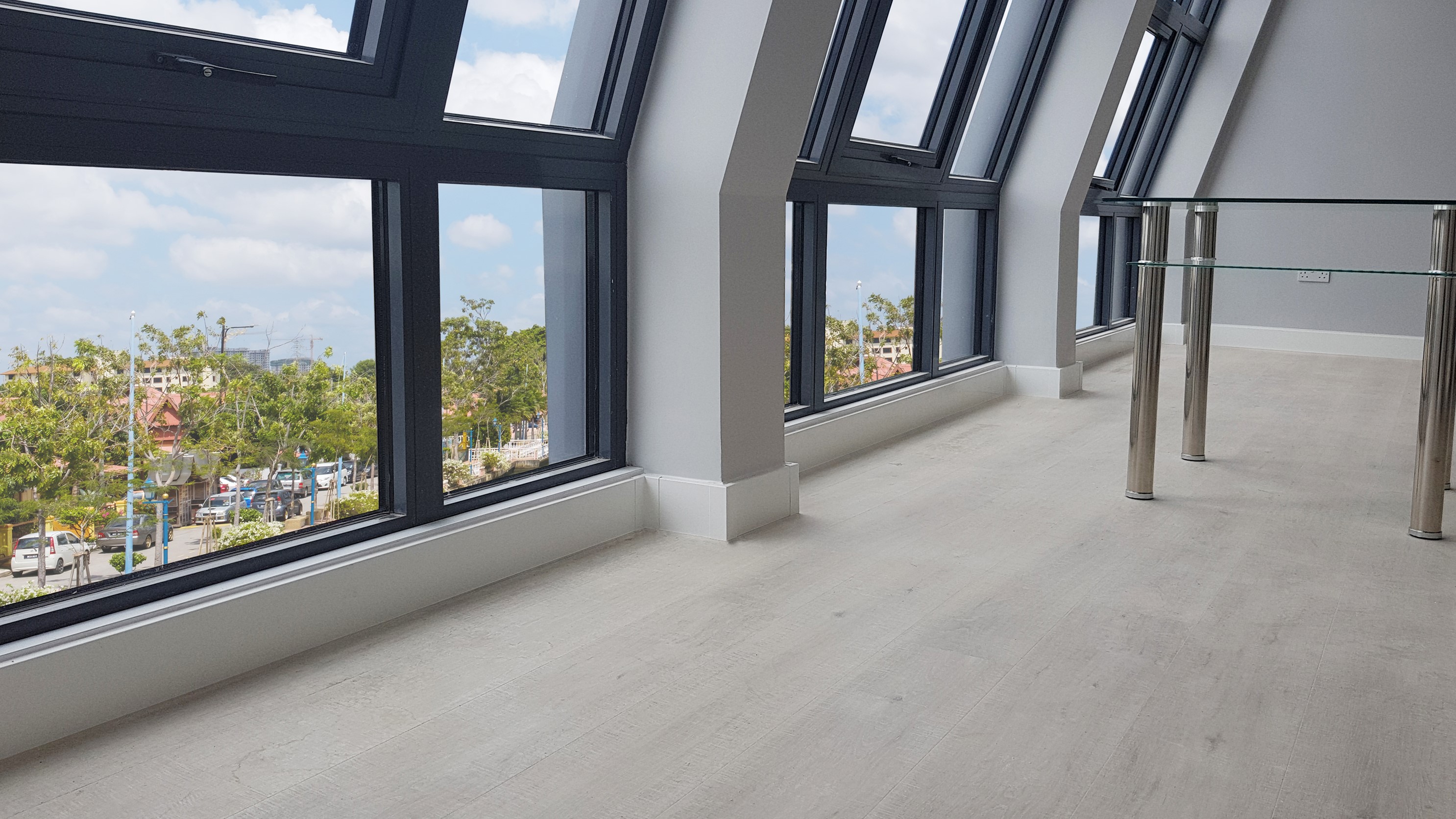 Change of use of Office Building to 30 Luxury Apartments