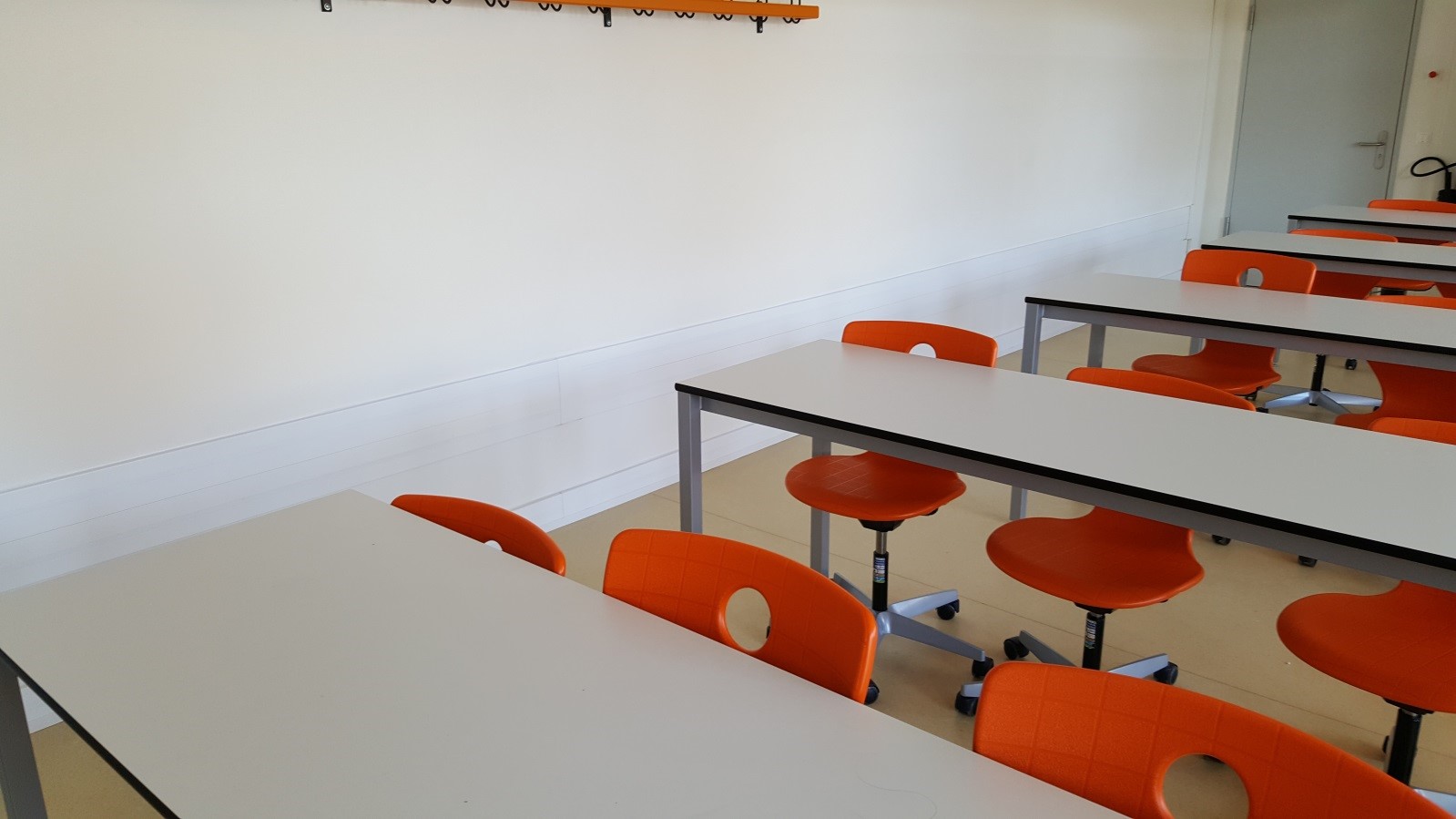 Energy 'Plus' School, Rostock, Germany - image 2