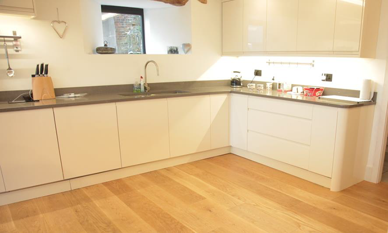 Barn Conversion Makes the Most of the Space and the View - image 1