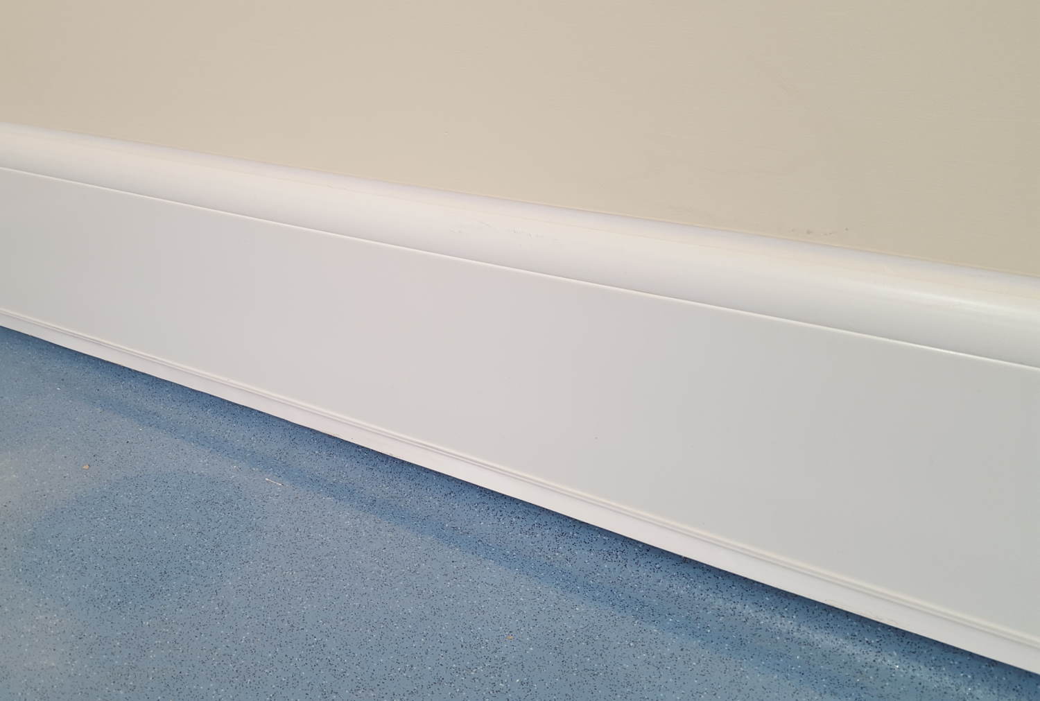 EasyClean profile in a communal day room